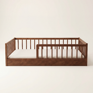Lit Montessori au sol en Bois Massif | 70 x 140 cm | Noyer